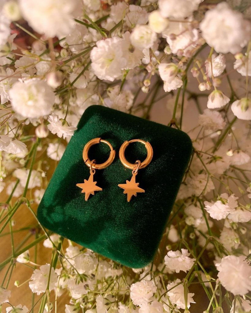 Jewelry Trends 2022: Style These Gorgeous Pieces This Season! – Her Style Code Jewelry Trends 2022: Style These Gorgeous Pieces This Season! – Her Style Code