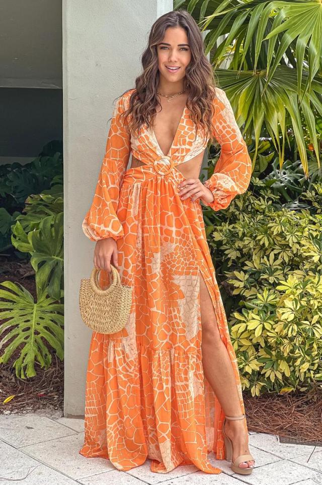 How to Wear Maxi Dresses: Versatile Outfits for Every Occasion 7 yellow Maxi Dresses