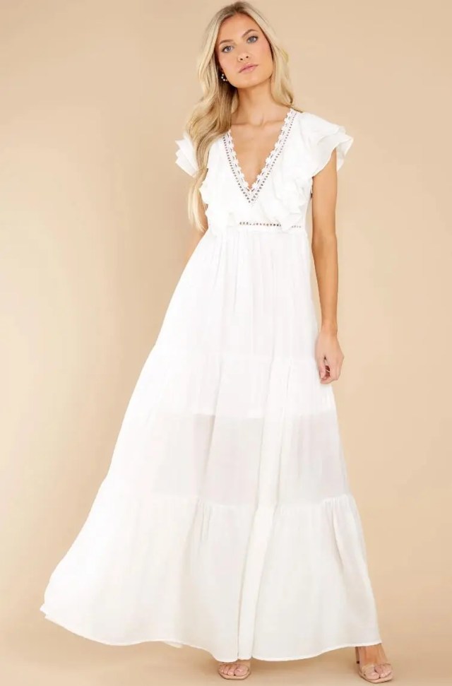 How to Wear Maxi Dresses: Versatile Outfits for Every Occasion 10 white Maxi Dresses