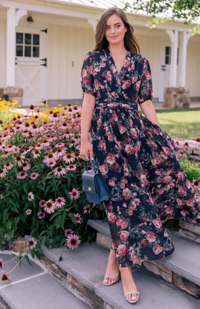 How to Wear Maxi Dresses: Versatile Outfits for Every Occasion 13 flower Maxi Dresses
