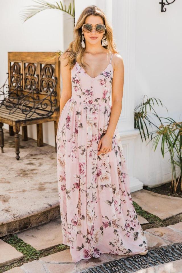 How to Wear Maxi Dresses: Versatile Outfits for Every Occasion 17 Maxi Dresses