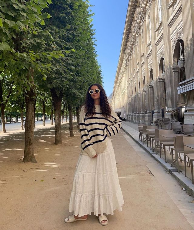 How to Wear Maxi Dresses: Versatile Outfits for Every Occasion 31 Stripes Maxi Dresses