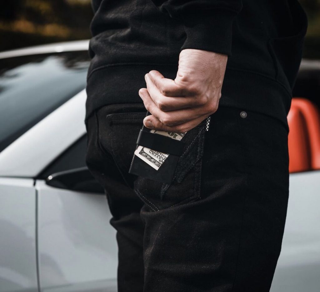 14 Of The Best Slim Wallets For Men That Will Help You Free Up Much Needed Space (Updates 2022) | FashionBeans 14 Of The Best Slim Wallets For Men That Will Help You Free Up Much Needed Space (Updates 2022) | FashionBeans