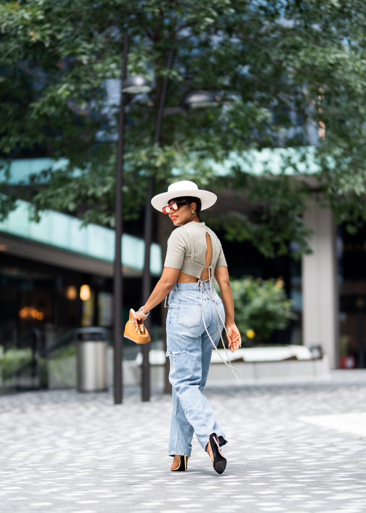 How to Wear Jeans This Summer