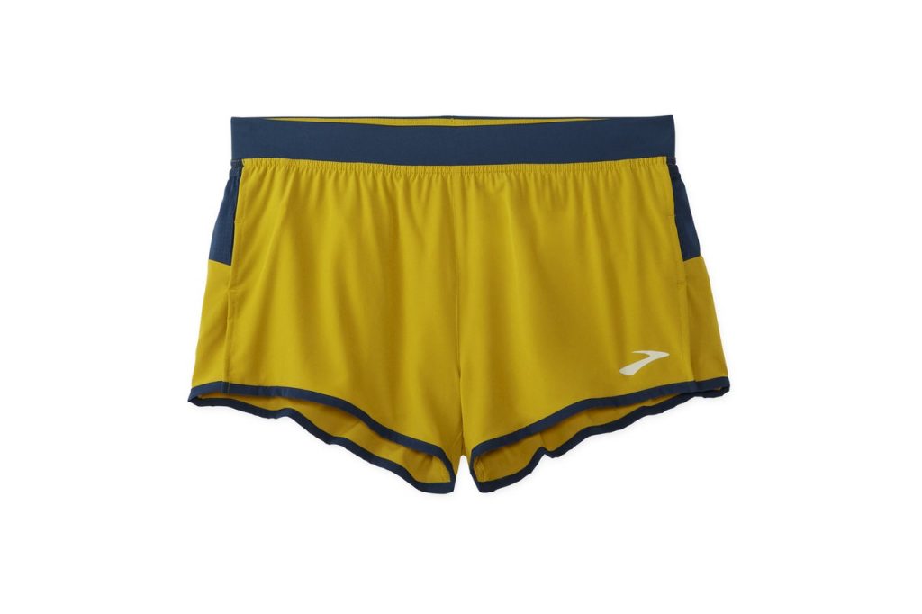 Donald Glover Has No Shirt, Tiny Shorts, and Zero Problems Donald Glover Has No Shirt, Tiny Shorts, and Zero Problems