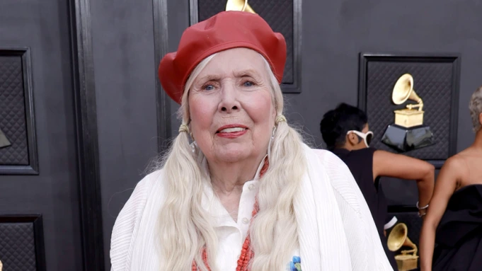 “I Didn’t Sound Too Bad” – Joni Mitchell Talks Surprise Newport Folk Festival Set | EveryDay Stunner “I Didn’t Sound Too Bad” – Joni Mitchell Talks Surprise Newport Folk Festival Set | EveryDay Stunner