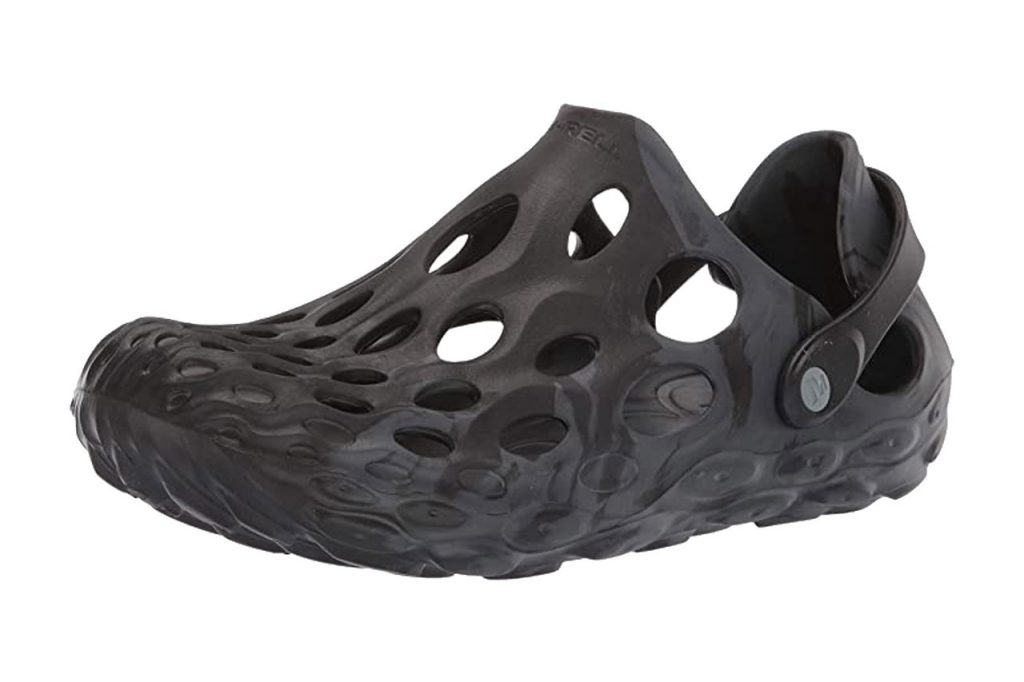 Julia Fox Can’t Stop Wearing This Culty Menswear Shoe Julia Fox Can’t Stop Wearing This Culty Menswear Shoe