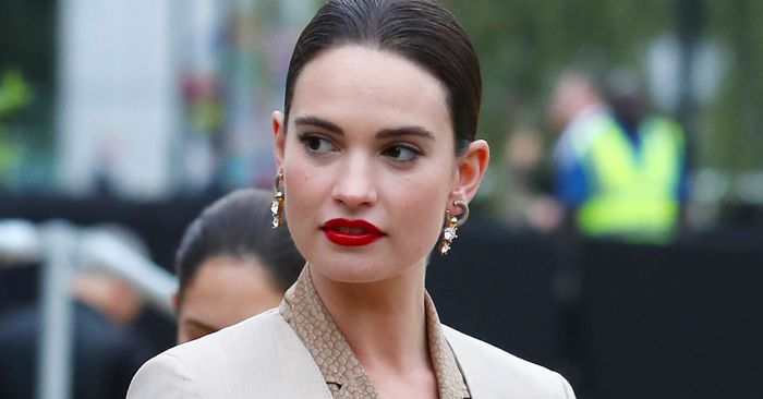 The Very Specific Flat-Shoe Trend Celebs Are Obsessed With Right Now The Very Specific Flat-Shoe Trend Celebs Are Obsessed With Right Now