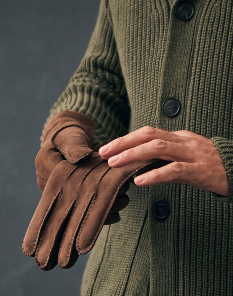 10 Of The Best Leather Gloves To Upgrade Your Winter Wares (2022 Edition) | FashionBeans 10 Of The Best Leather Gloves To Upgrade Your Winter Wares (2022 Edition) | FashionBeans