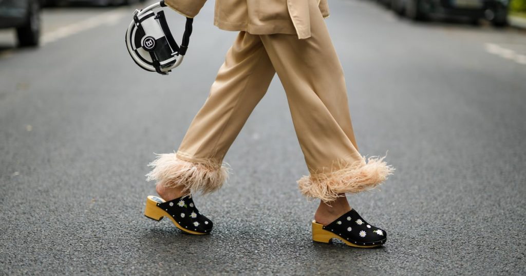 15 Chic Clogs That’ll Get You Excited for Fall Dressing 15 Chic Clogs That’ll Get You Excited for Fall Dressing