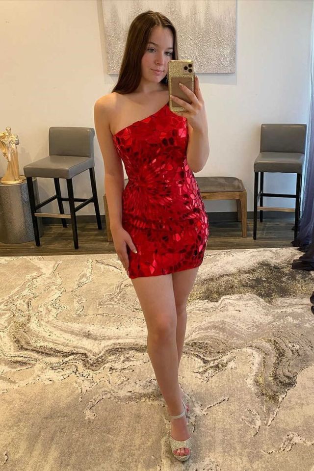 How To Choose The Perfect Homecoming Dress 38 red Homecoming Dress