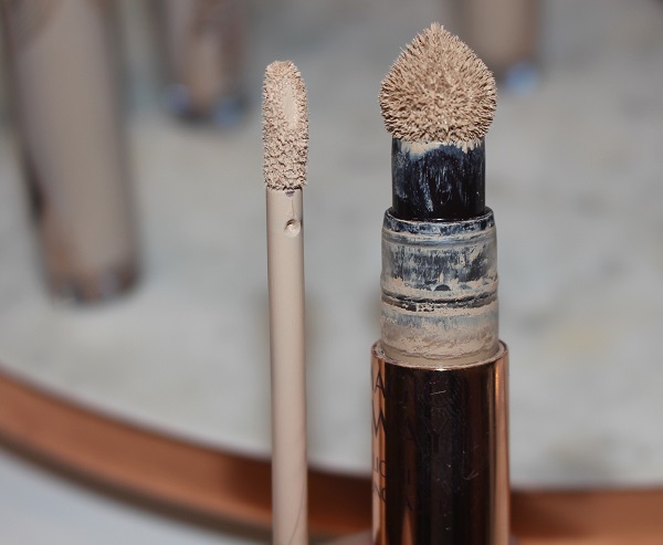 Charlotte Tilbury Beautiful Skin Radiant Concealer Review & Swatches 10 Charlotte Tilbury Beautiful Skin Concealer 3.5 vs Magic Away 3