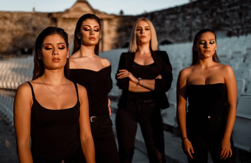 8 Black Outfits For Women Of Every Age & Taste 8 Black Outfits For Women Of Every Age & Taste