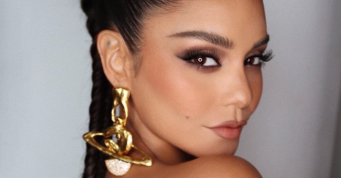 TikTok’s Latest Lip Craze Will Help You Enter Your Villain Era TikTok’s Latest Lip Craze Will Help You Enter Your Villain Era