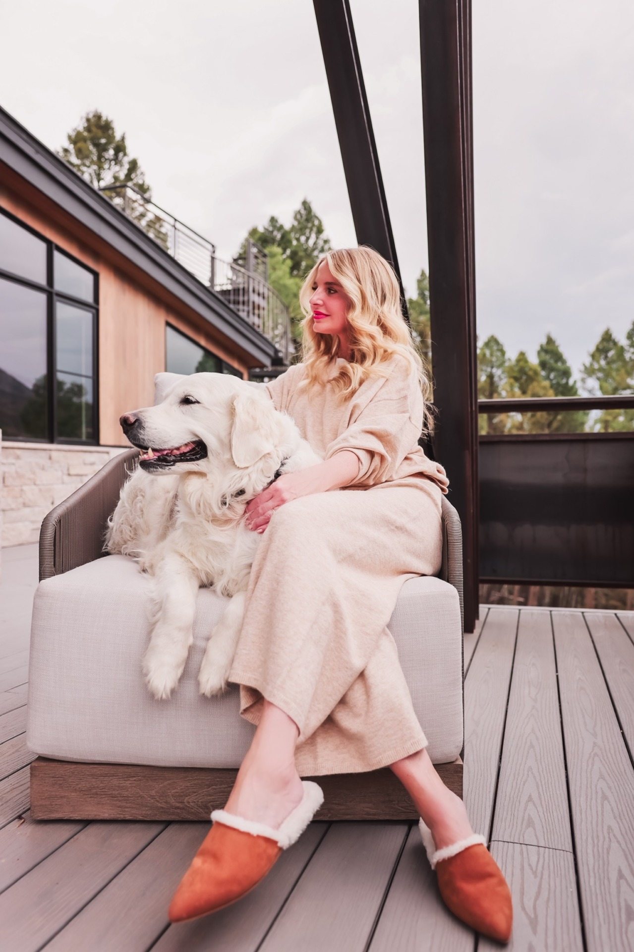 fall outfit ideas, fall outfit ideas 2022, easy fall outfit ideas, casual fall outfits, wedding guest dress ideas, fall outfits by occasion, fall events, what to wear to fall events, fall wedding guest dresses, what to wear to kids game, what to wear to school dropoff, school dropoff outfits, work from home outfits, what to wear dinner with friends, barbiecore trend, how to wear barbiecore trend, what to wear for travel, travel day outfit, gym to street style, fall beach outfit, erin busbee, busbee style, fashion over 40, jenni kayne palazzo pants, jenni kayne sweater, jenni kayne slippers