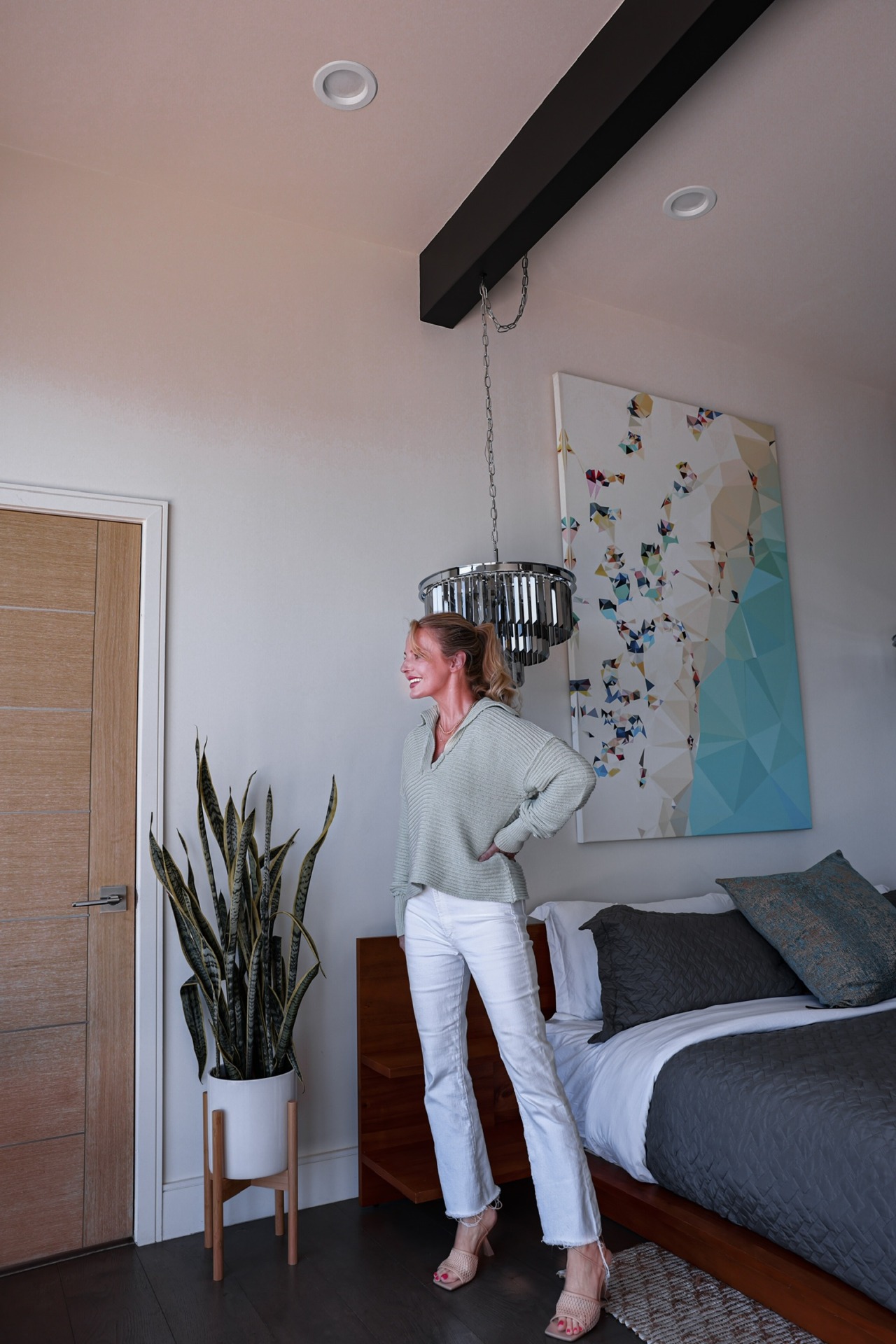 fall outfit ideas, fall outfit ideas 2022, easy fall outfit ideas, casual fall outfits, wedding guest dress ideas, fall outfits by occasion, fall events, what to wear to fall events, fall wedding guest dresses, what to wear to kids game, what to wear to school dropoff, school dropoff outfits, work from home outfits, what to wear dinner with friends, barbiecore trend, how to wear barbiecore trend, what to wear for travel, travel day outfit, gym to street style, fall beach outfit, erin busbee, busbee style, fashion over 40, mint green free people sweater, white mother jeans