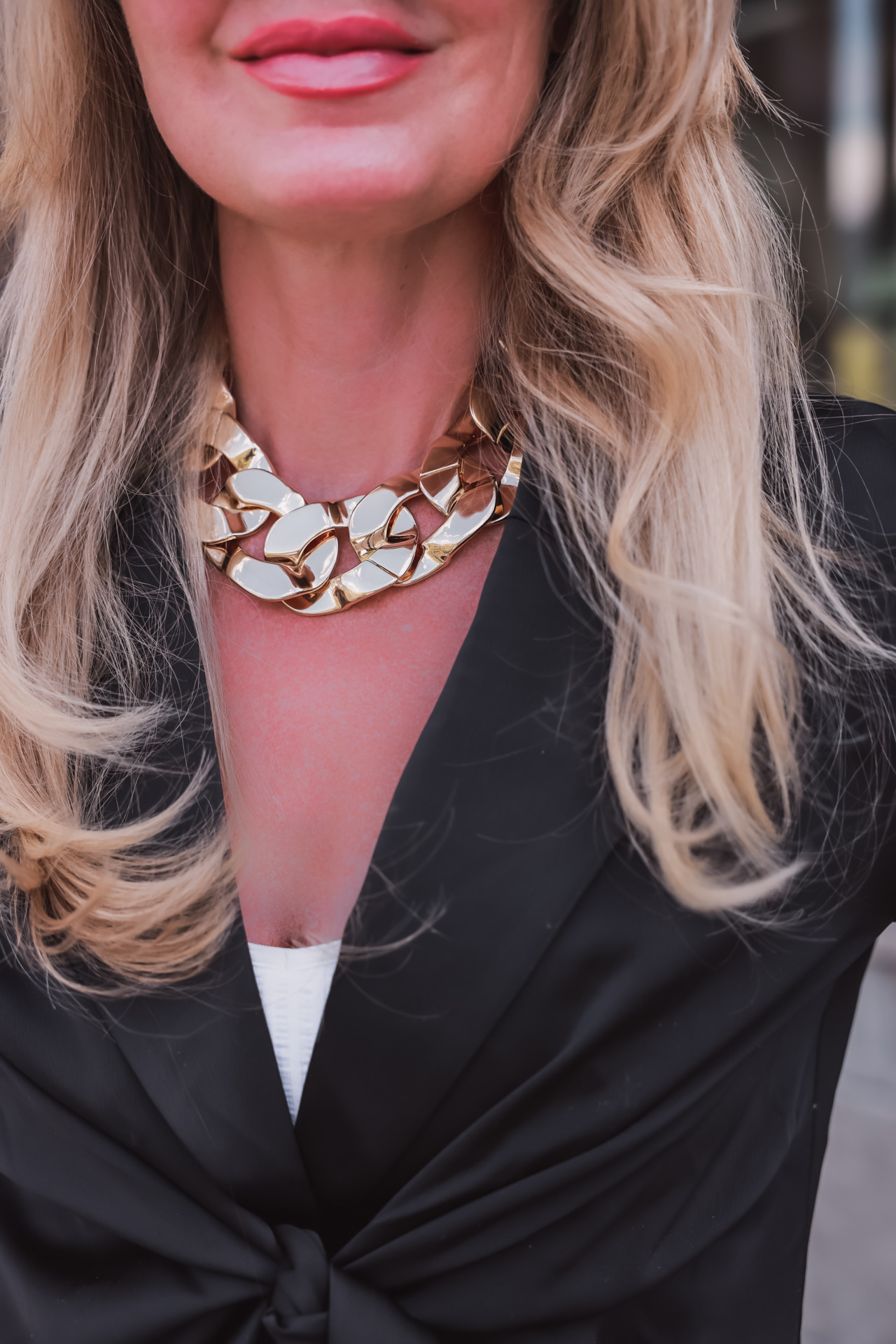 affordable fall fashion, affordable fall outfit, affordable fall looks, outfits fall, fall outfits, affordbale fall tops, affordable fall jeans, affordable jewelry, erin busbee, busbee style, fashion over 40, fall Nordstrom fashion, Nordstrom, l’agence heels, wayf tie waist top, wetherly charli high waist kick flare jeans, open edit collar necklace, open edit mixed metal bracelet, flattering tops for big busts, sweaters and tops for big busts, best tops for large chest, how to minimize big bust, how to dress with a large bust, how to hide a large chest under clothes, busty women’s fashion tops, tops for big busts, sweaters for big busts, what not to wear if you have a big bust